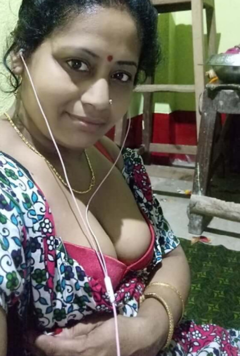 ritika (ritika) OnlyFans Leaks 

 picture 2