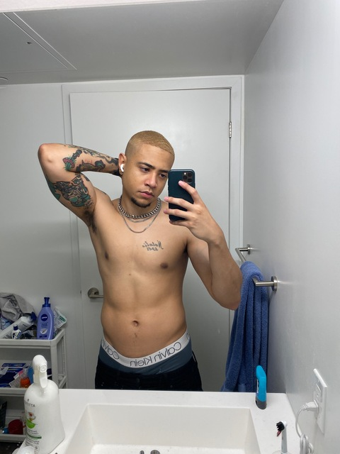 rj199xx OnlyFans Leaked Photos and Videos 

 picture 2
