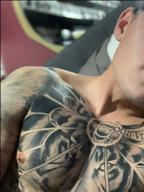 rob_thunder96 OnlyFans Leaked 

 picture 2