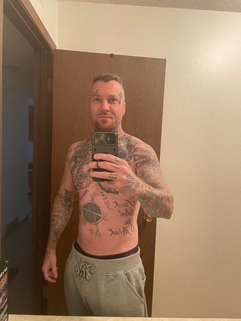 robertk1985 OnlyFans Leaked (15 Photos and 51 Videos) 

 picture 2