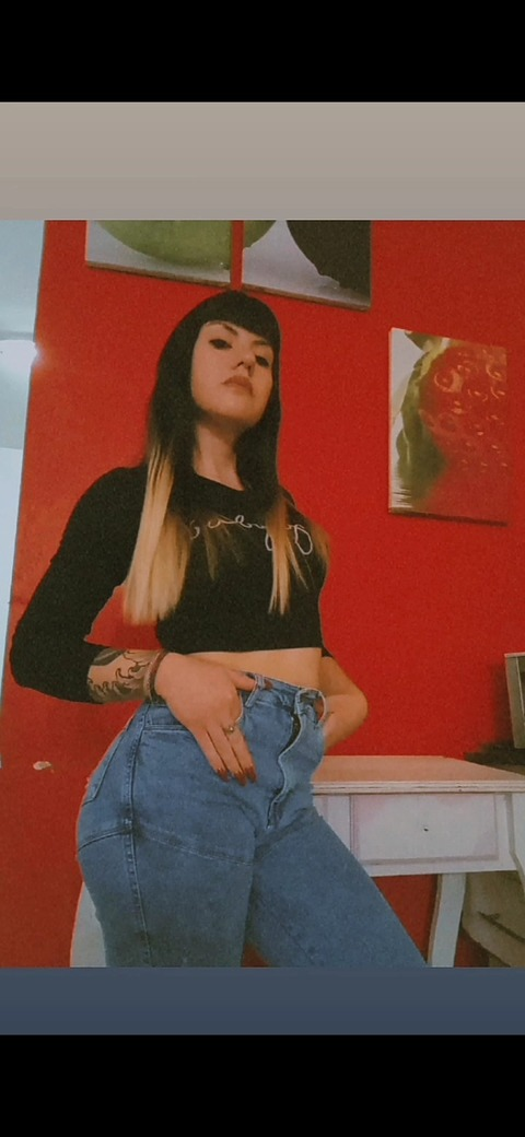 rochiroci OnlyFans Leak (21 Photos and 2 Videos) 

 picture 2