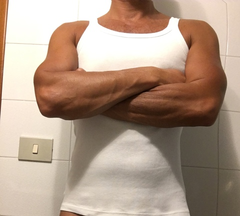 Get Free access to romacruis (ROMANO XL TOP NON PER TUTTI 😜👅🔥💦) Leak OnlyFans 

 picture 2