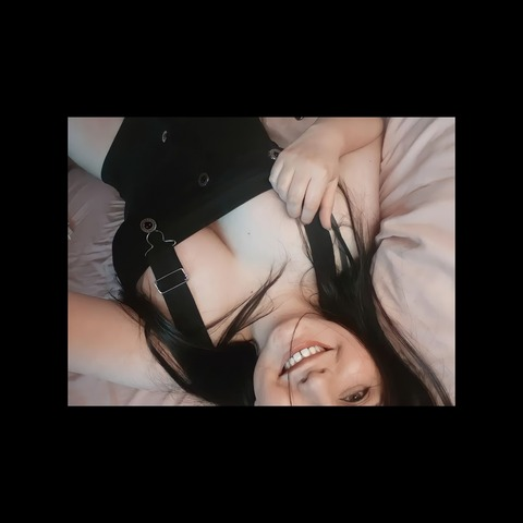 romi.93 OnlyFans Leak (16 Photos and 0 Videos) 

 picture 2