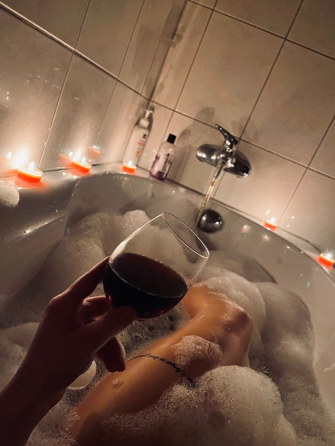 Get Free access to @ronaela Leaked OnlyFans 

 picture 2