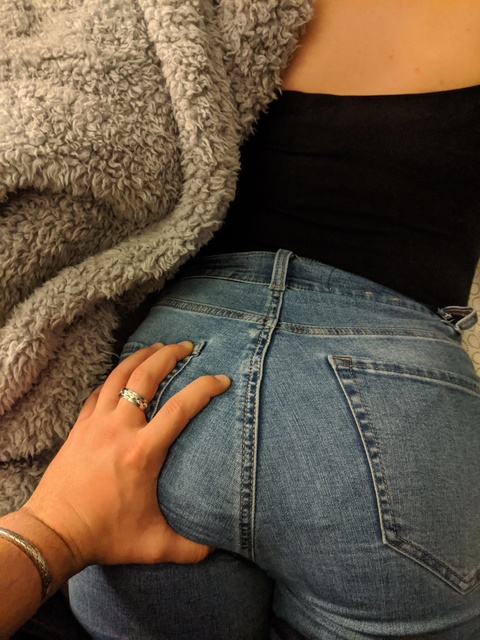 View ronnodisa OnlyFans content for free 

 picture 2