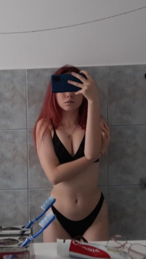 roro2802 (Roro) free OnlyFans content 

 picture 2