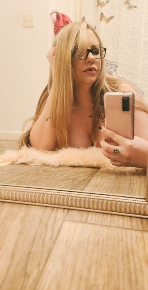 rosecolor (🥀Rose🥀) OnlyFans Leaked Videos and Pictures 

 picture 2