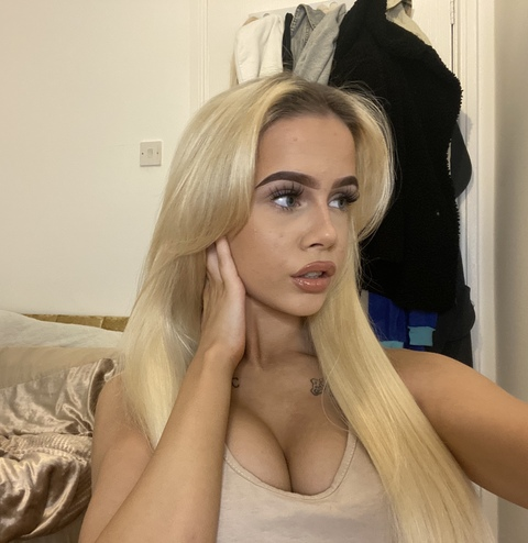 @rosemaemariexx leaks Onlyfans photos free 

 picture 2