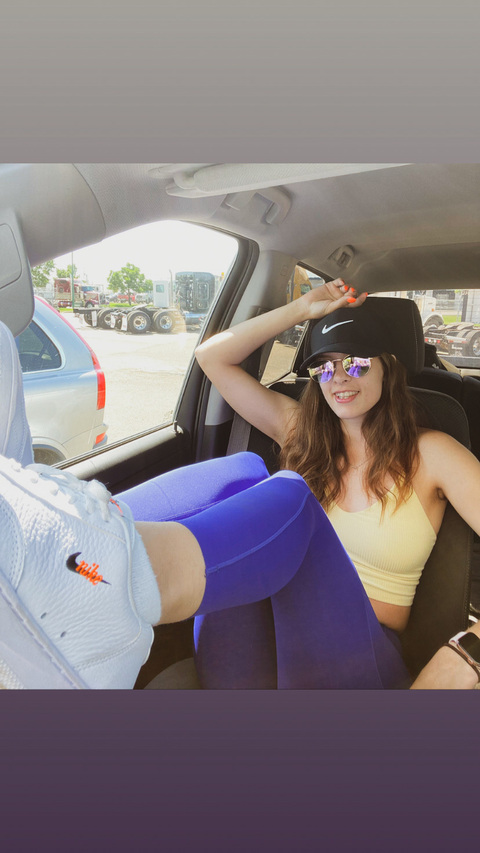 rosemo (Rose) OnlyFans Leaks 

 picture 2