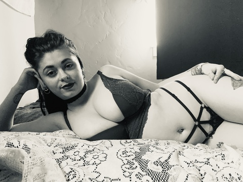 @roseofwar leaked Onlyfans content for free 

 picture 2