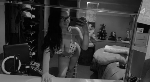 @rosie20157 leaked Onlyfans content for free 

 picture 2