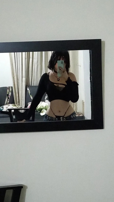Download rosii_official OnlyFans content free 

 picture 2