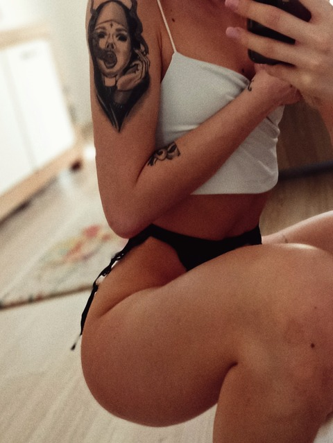 Onlyfans free content roxigrr 

 picture 2
