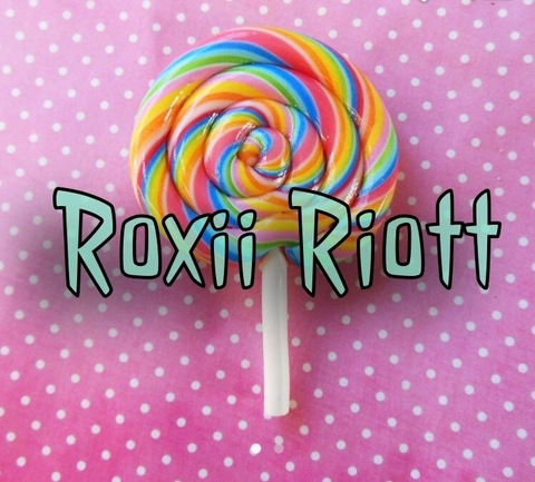 View roxiiriott OnlyFans videos and photos for free 

 picture 2