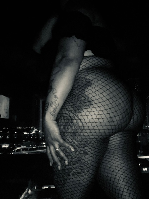 Download royal692021 OnlyFans videos and photos free 

 picture 2