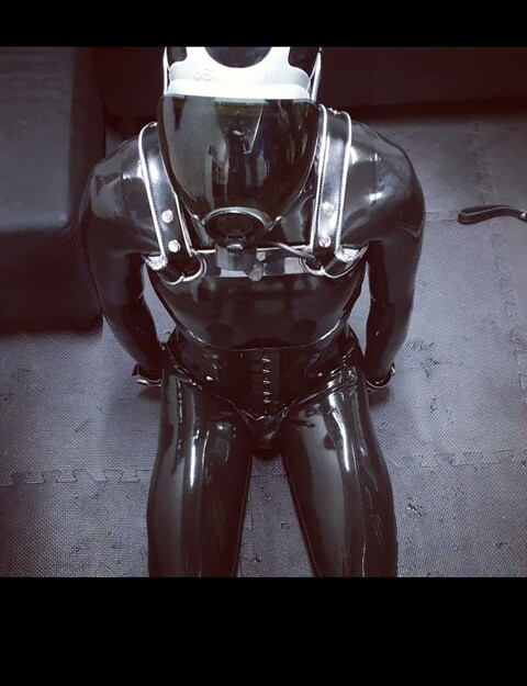 Download rubberlocked OnlyFans videos and photos for free 

 picture 2