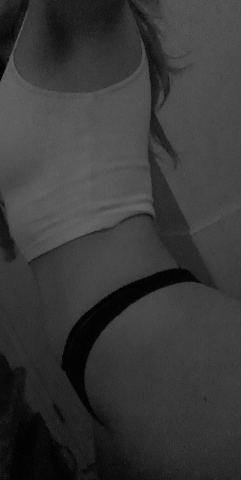 russiandoll.4579 OnlyFans Leaked (12 Photos and 1 Videos) 

 picture 2