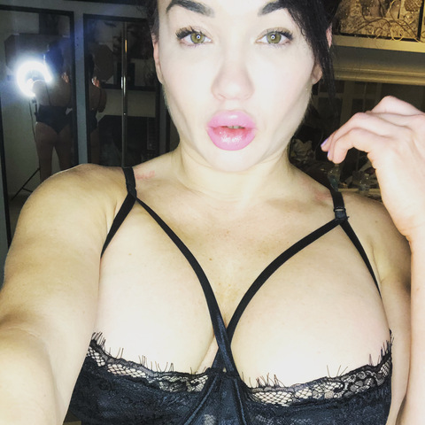 Download ryann_1432 OnlyFans content free 

 picture 2