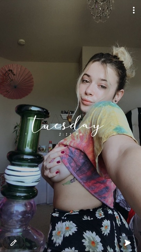 View rylee_ann OnlyFans videos and photos for free 

 picture 2
