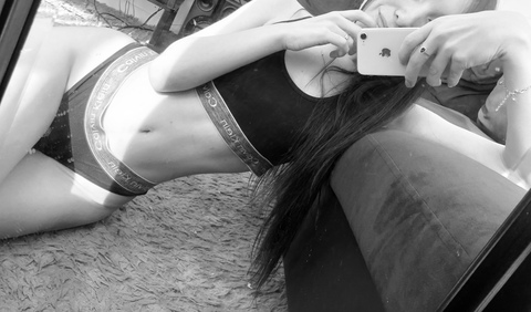 s_fia OnlyFans Leak 

 picture 2