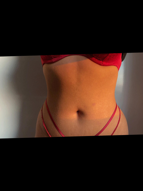 sabr1126 OnlyFans Leak (6 Photos and 1 Videos) 

 picture 2