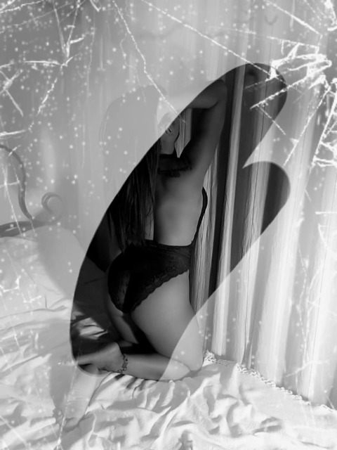 View sabrinaccs44 OnlyFans content for free 

 picture 2