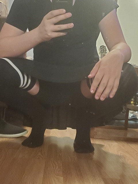 Download saithebi OnlyFans content free 

 picture 2