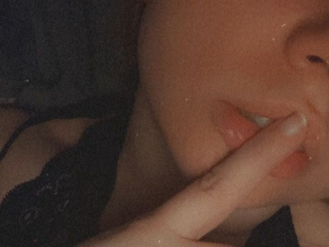 View sakubell OnlyFans content for free 

 picture 2