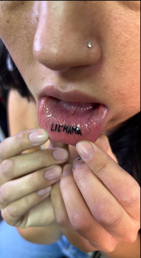 View Samantha (samanthaagloria) OnlyFans 86 Photos and 2 Videos leaks 

 picture 2