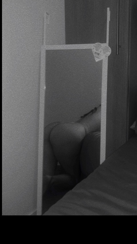 samcdrs OnlyFans Leaked (8 Photos and 1 Videos) 

 picture 2