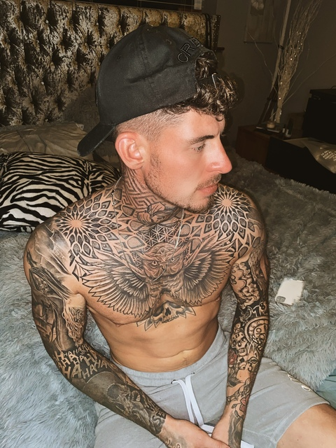 samchal92 OnlyFans Leak 

 picture 2