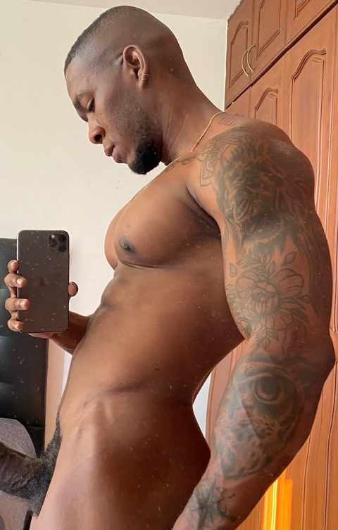 View sandovalbad (Bray🇺🇸) OnlyFans 39 Photos and 7 Videos for free 

 picture 2