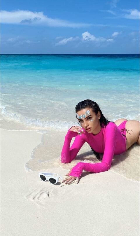 @sandra_babe leaks Onlyfans content for free 

 picture 2