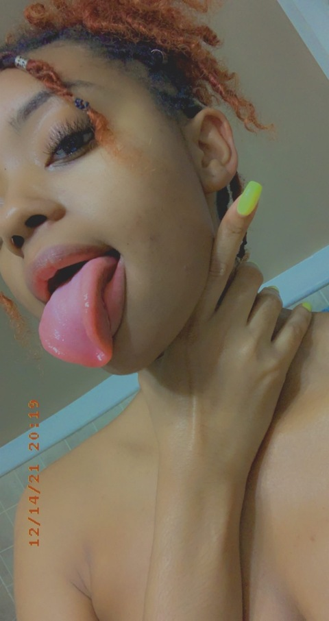 @sapphire015 leaks Onlyfans gallery for free 

 picture 2