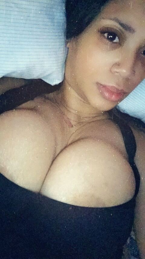 sapphire_19 OnlyFans Leaked (0 Photos and 0 Videos) 

 picture 2
