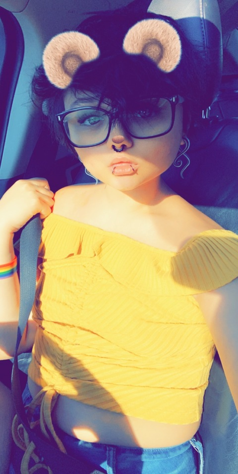 View sapphiremoon219 OnlyFans content for free 

 picture 2