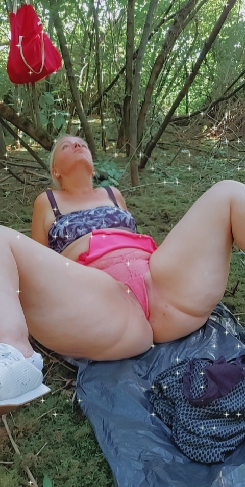 View sarah.xox.snowbunny (Sarah) OnlyFans 44 Photos and 39 Videos leaks 

 picture 2