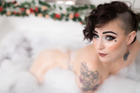 View sarahjeannecos OnlyFans content for free 

 picture 2