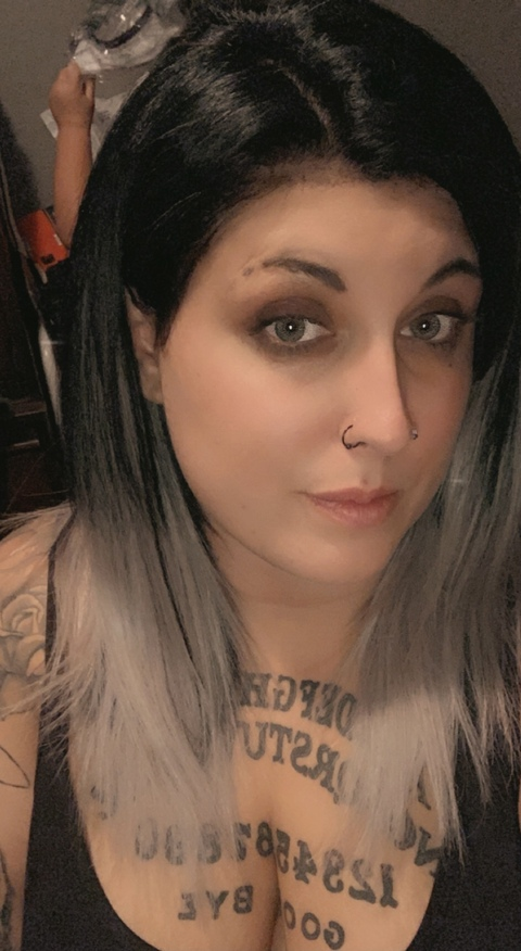 View Sara noneya (sararenee89) OnlyFans 36 Photos and 3 Videos leaks 

 picture 2