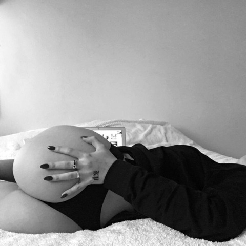 View sarira1998 OnlyFans videos and photos for free 

 picture 2