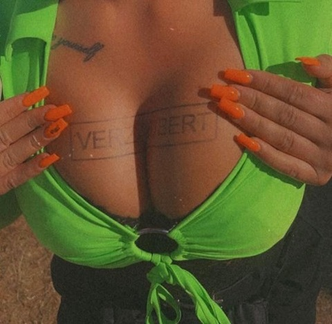 Onlyfans leaked saskia.klp 

 picture 2