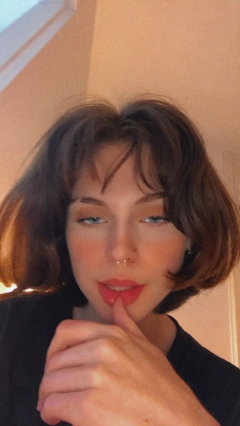 @saturngrace leaks Onlyfans gallery for free 

 picture 2