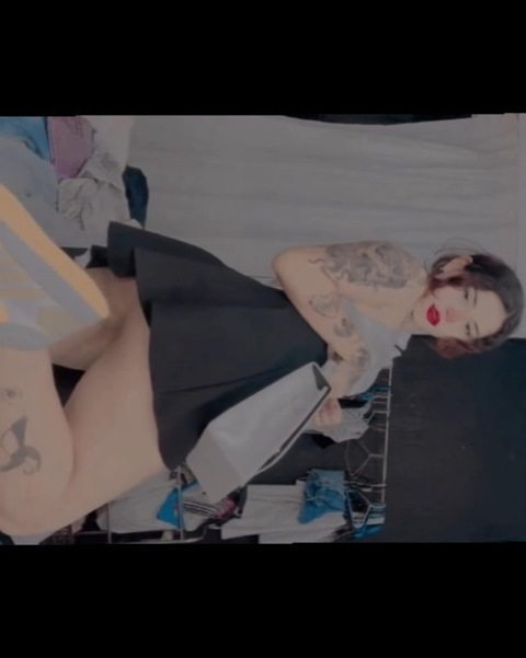 savagebaby121 (Dafne Avila Suarez) OnlyFans Leaked Videos and Pictures 

 picture 2