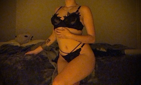 sb2122 OnlyFans Leak 

 picture 2