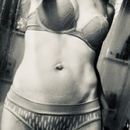 Onlyfans free content scarletlove1984 

 picture 1