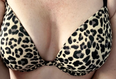 scarlett_wife (Scarlett Wife) OnlyFans Leaked Content 

 picture 2