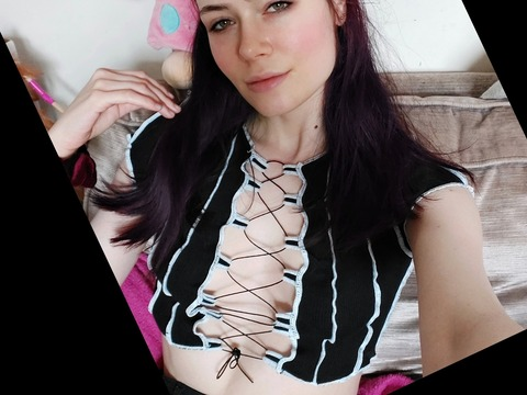 View scarlettpaine OnlyFans content for free 

 picture 2