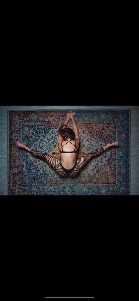 Free access to @scorpioyogagirl (The Scorpio yogini) Leak OnlyFans 

 picture 2