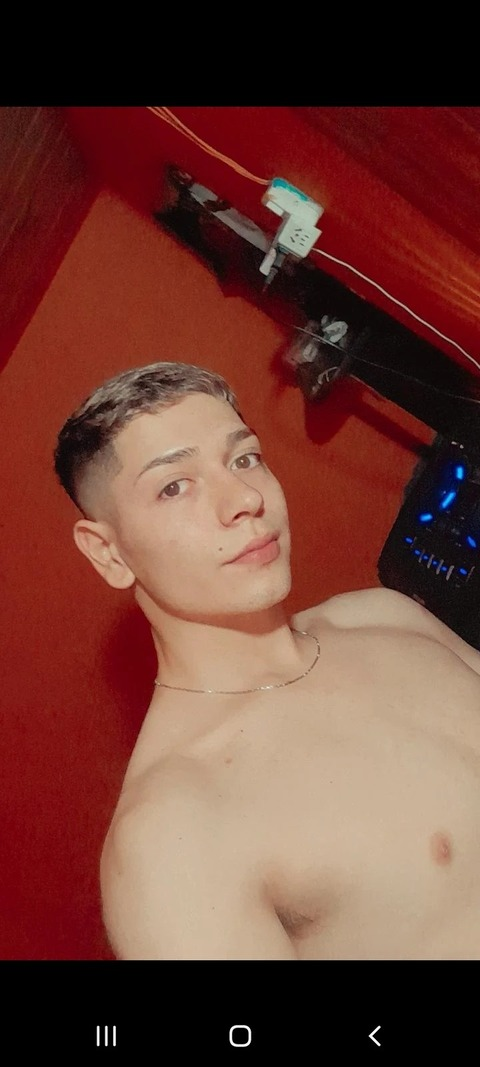sebastianlopezzz OnlyFans Leaks 

 picture 2
