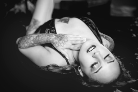 Get Free access to seductive_siren Leaked OnlyFans 

 picture 2